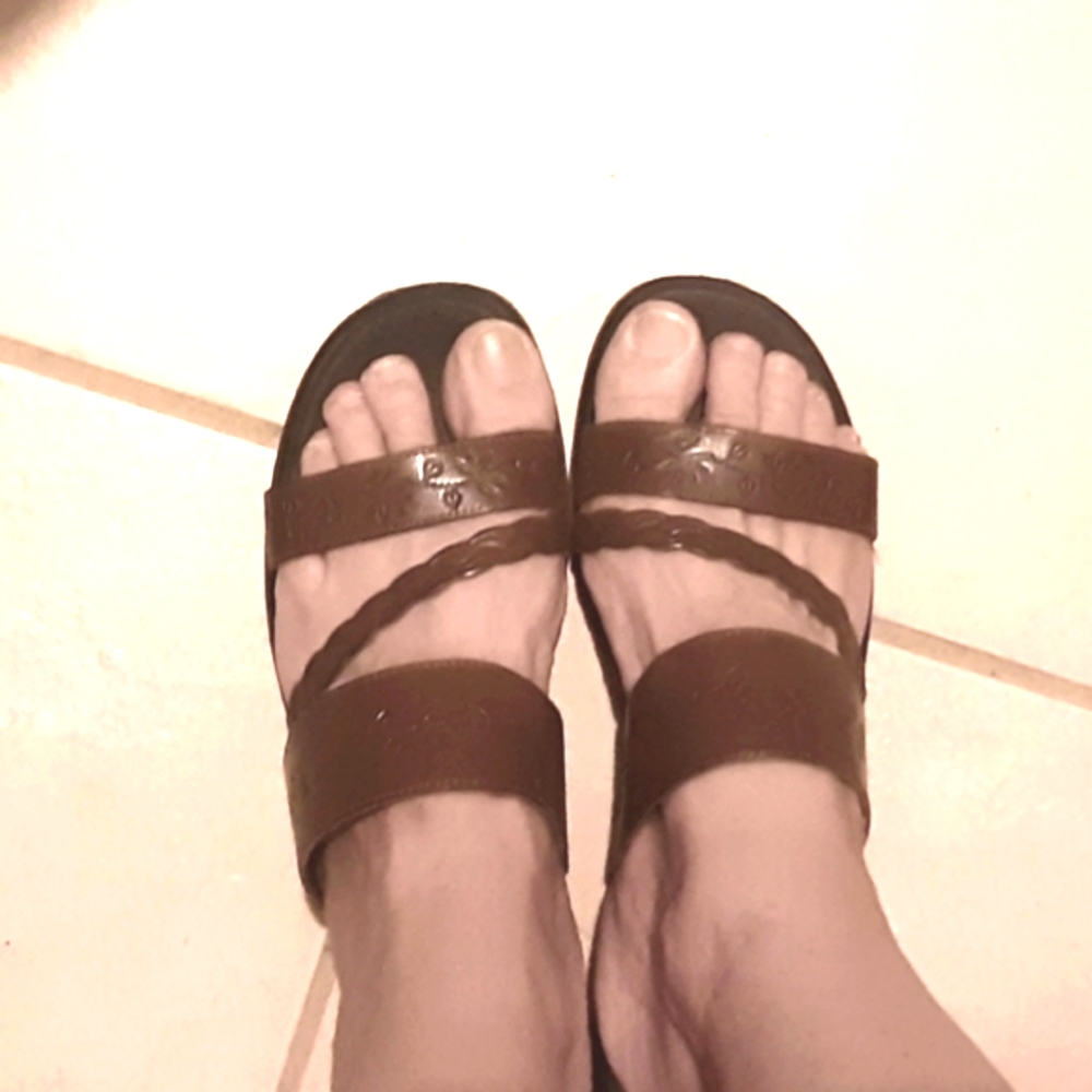 Drexlite Slipon Brown Leather Sandals